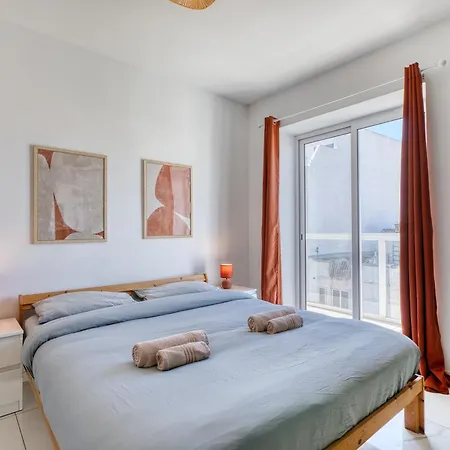Spacious 4 Bedroom & 4 Bathrooms Apartment Pietà